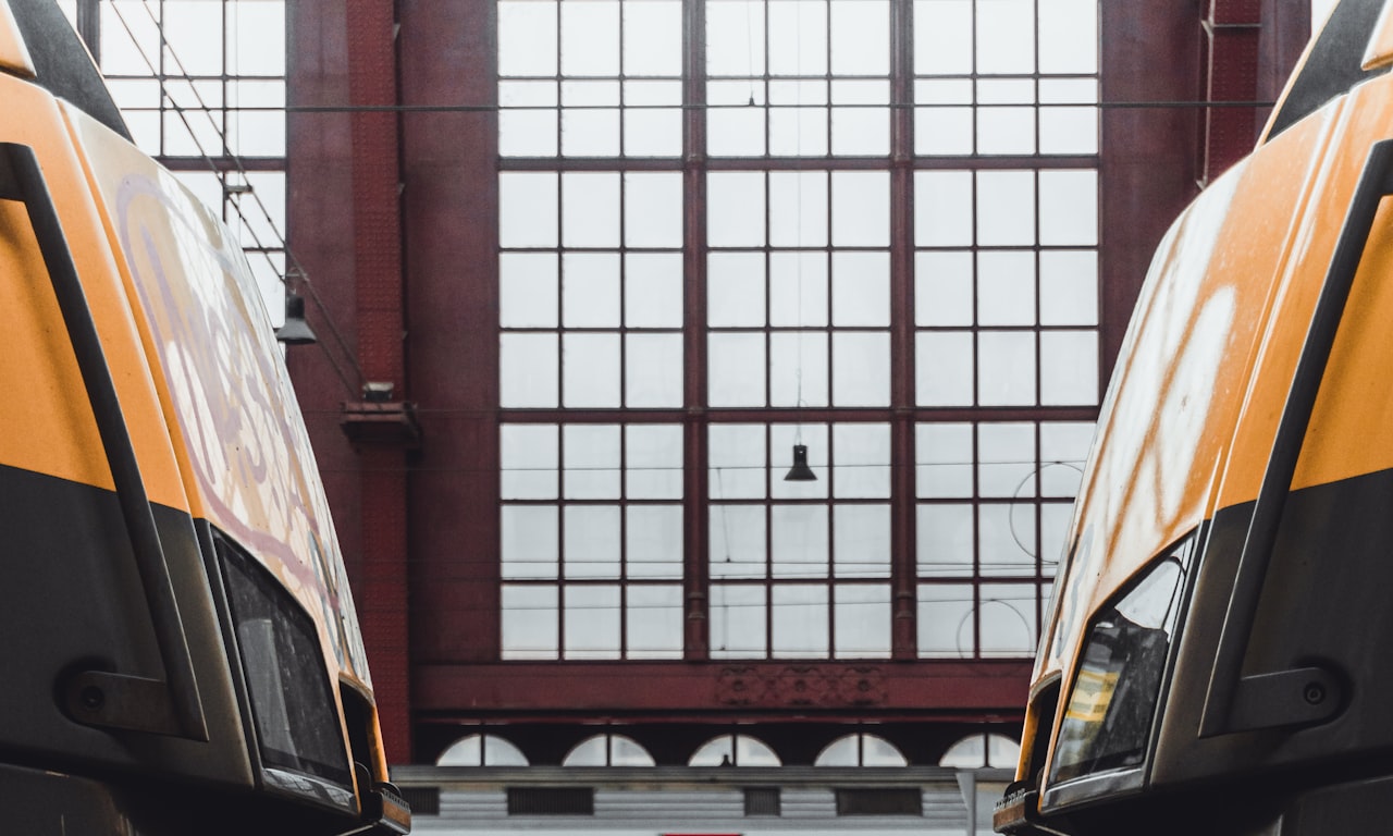 أنواع توصيلات مسارات القطار: ضمان السلامة والكفاءة